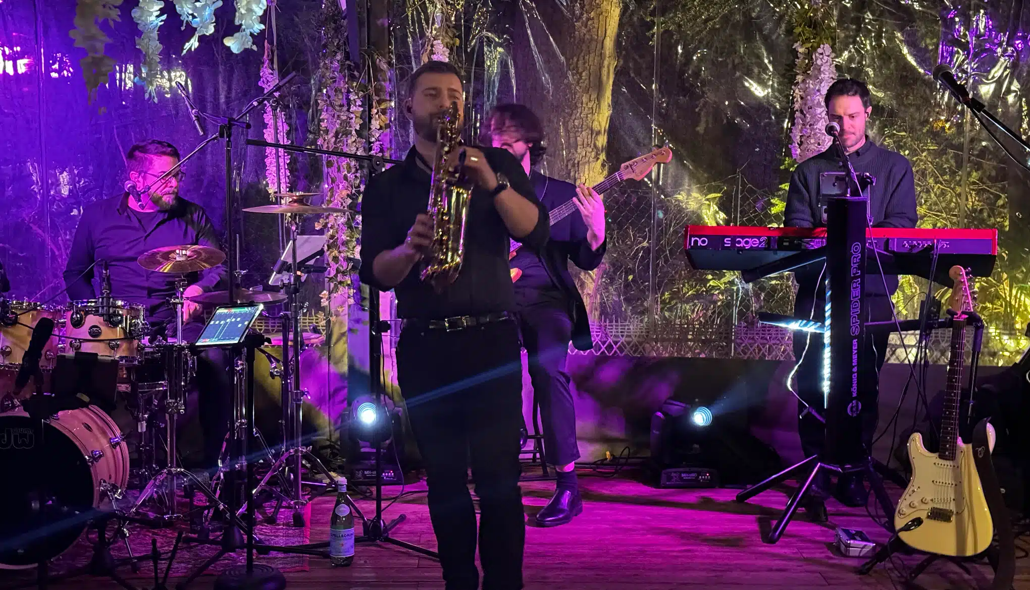 Orchestre pour cocktail et vin d'honneur branchés Smart Music.