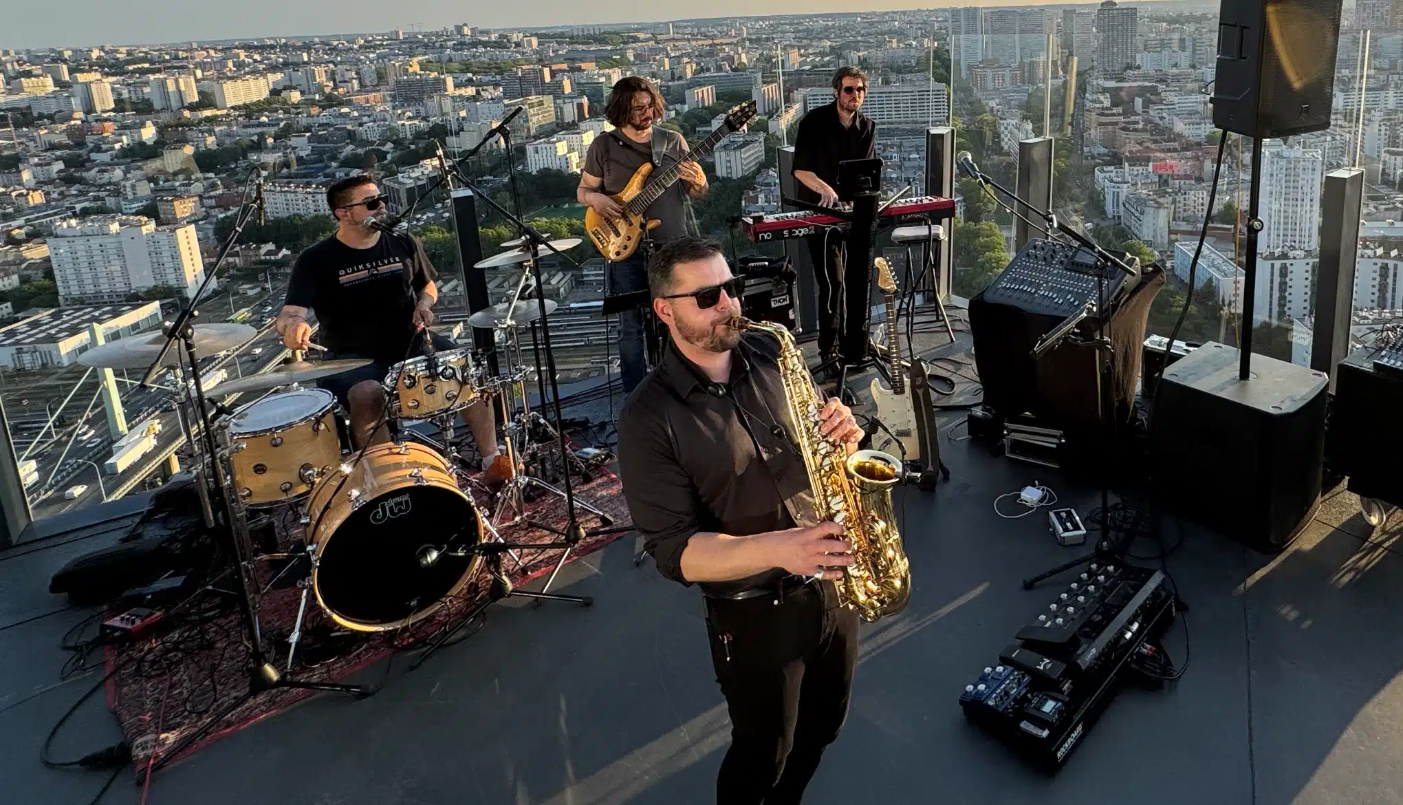 cocktail acoustique avec l'orchestre Smart Music Orchestre d'animation pour cocktail Smart Music.